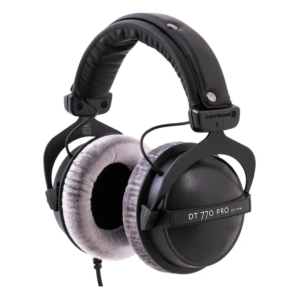 Beyerdynamic DT 770 Pro 250 Ω Over Ear Studio Headphones